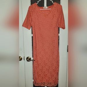 Sign Here, signature clothing. Lace dress, coral. Medium.